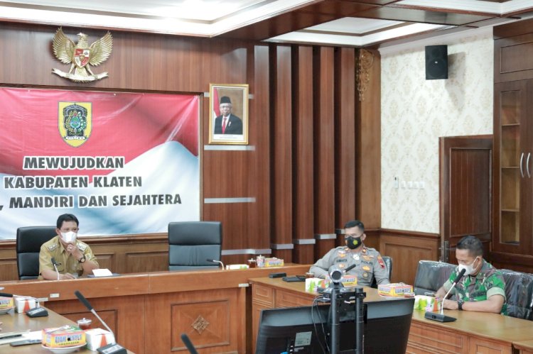 Guna menghadapi PTM Jawa Tengah, Ganjar tekankan seluruh daerah untuk percepat vaksinasi