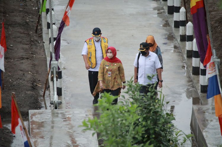 Didampingi Bupati Klaten, Ketua DPR RI Resmikan Secara Langsung Jembatan Gantung Girpasang