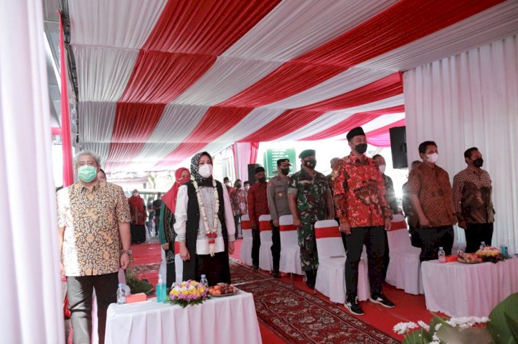 Bupati Klaten Resmikan Gedung Puskesmas Jambu Kulon Sekaligus Mencanangkan Vaksinasi Booster