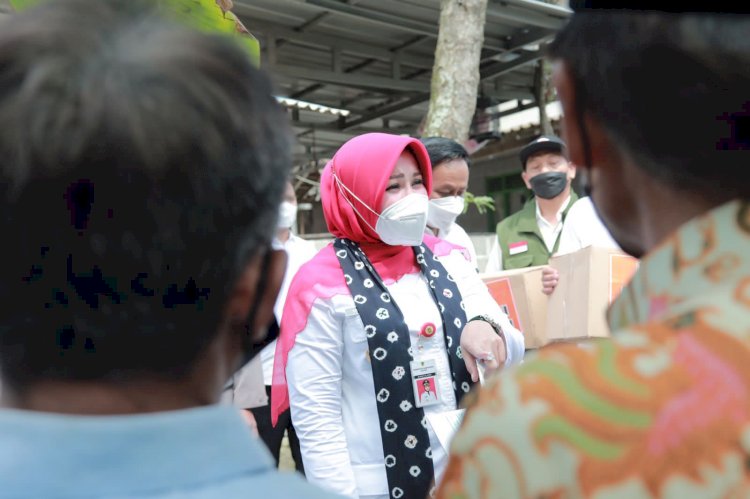 Bupati Klaten Berikan Bantuan Kepada Seorang Difabel di Manisrenggo, Klaten