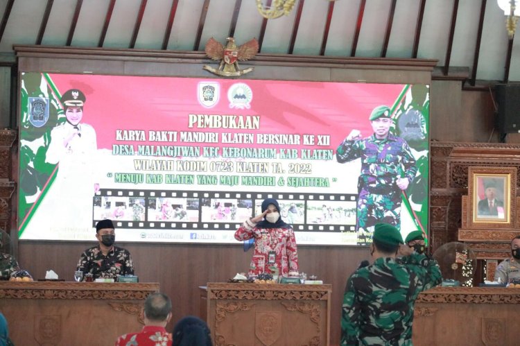 Bupati Klaten Membuka Secara Langsung Kegiatan Karya Bakti Mandiri Klaten Bersinar Ke XII