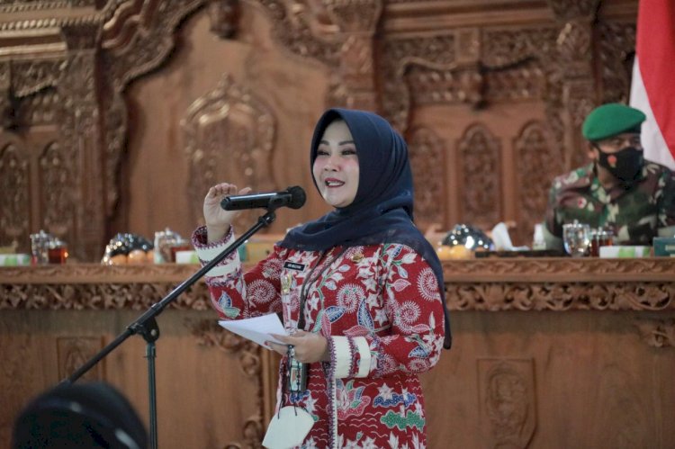 Bupati Klaten Membuka Secara Langsung Kegiatan Karya Bakti Mandiri Klaten Bersinar Ke XII