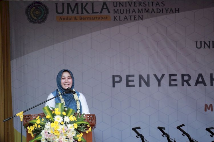 Bupati Klaten Melaunching Universitas Muhammadiyah Klaten dan Menyerahkan SK Rsu Pku Muhammadiyah Prambanan