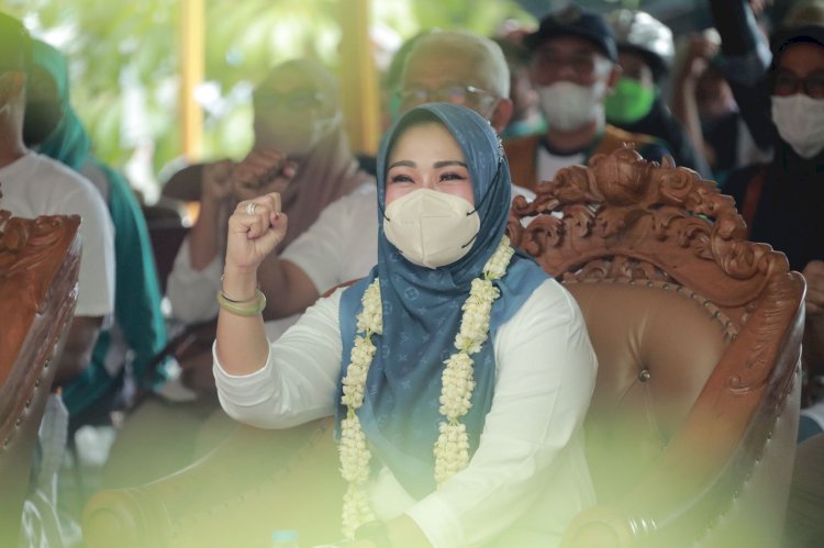 Bupati Klaten Melaunching Universitas Muhammadiyah Klaten dan Menyerahkan SK Rsu Pku Muhammadiyah Prambanan