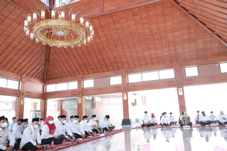 Pengukuhan Pengurus Takmir Masjid Nur Azizah, Pengurus Diharapkan Dapat Memakmurkan Masjid