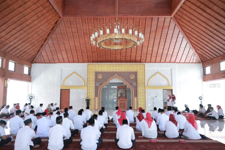 Pengukuhan Pengurus Takmir Masjid Nur Azizah, Pengurus Diharapkan Dapat Memakmurkan Masjid