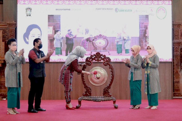 Bupati Klaten Launching Program Toko Daring DWP Klaten 