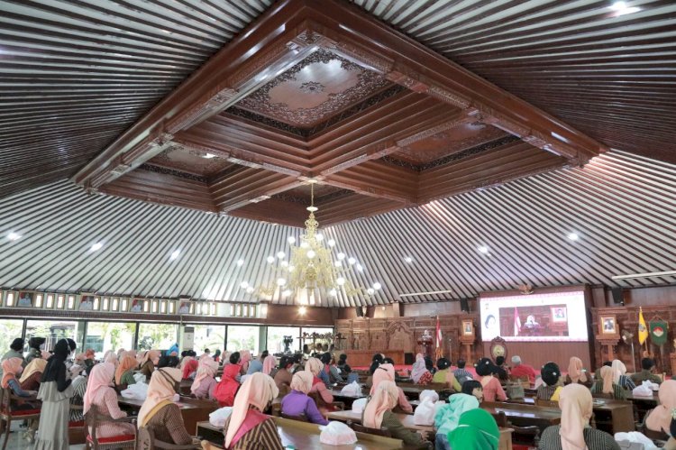 Bupati Klaten Launching Program Toko Daring DWP Klaten 