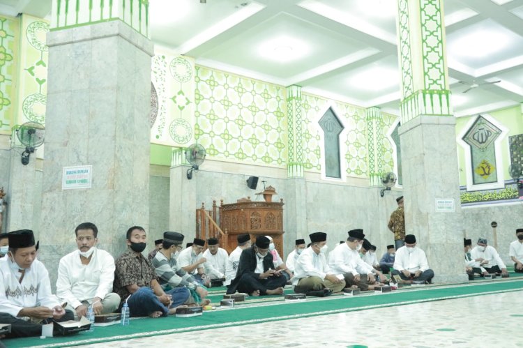 Bupati Serahkan Santunan kepada 50 Yatim/Piatu di Kabupaten Klaten