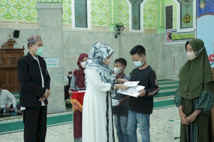 Bupati Serahkan Santunan kepada 50 Yatim/Piatu di Kabupaten Klaten