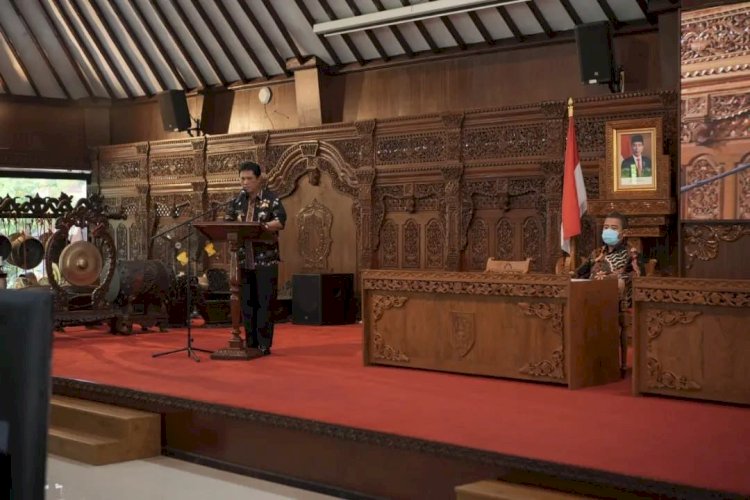 Wakil Bupati Klaten Menghadiri Acara Sosialisasi Akreditasi Rumah Sakit Dan Penyerahan SK Pencabutan PKU Muhammadiyah Prambanan 