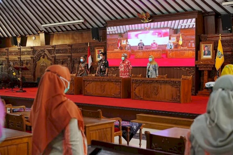 Wakil Bupati Klaten Menghadiri Acara Sosialisasi Akreditasi Rumah Sakit Dan Penyerahan SK Pencabutan PKU Muhammadiyah Prambanan 