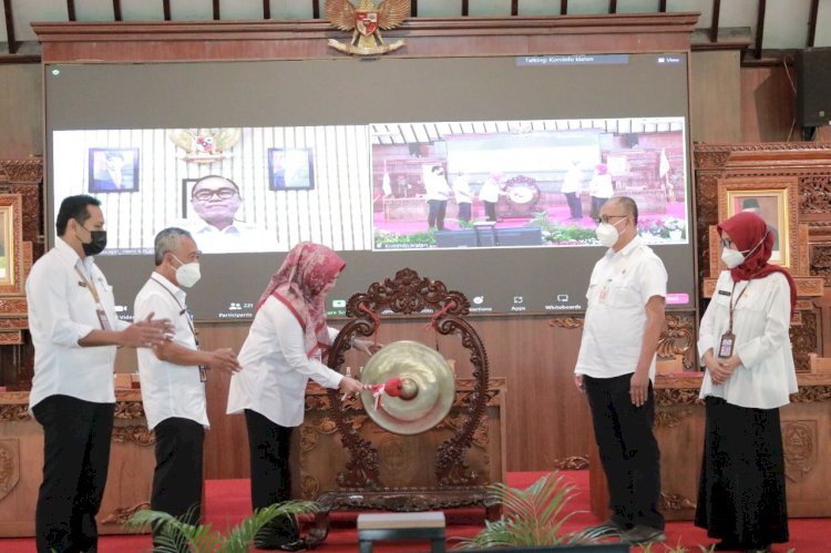 Bersama Sekretaris Ditjen Dukcapil Kemendagri, Bupati Klaten Launching Aplikasi SAKURA