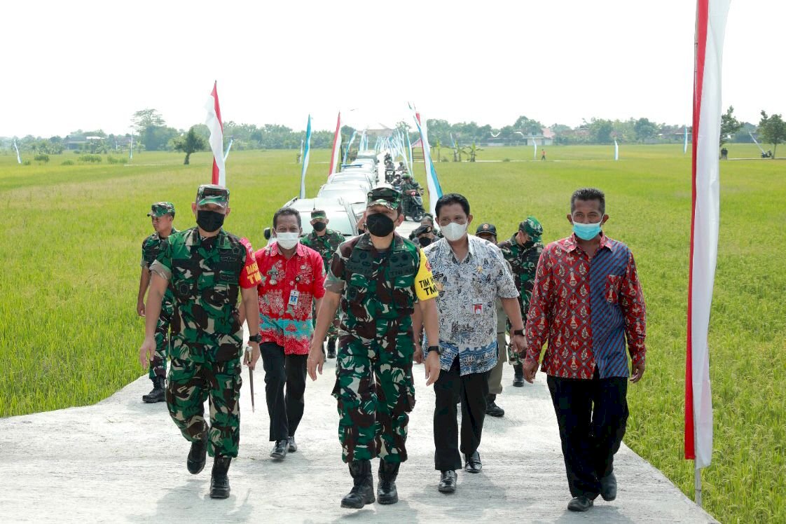 Tim Wasev Mabes TNI Tinjau TMMD Reguler Di Desa Nanggulan