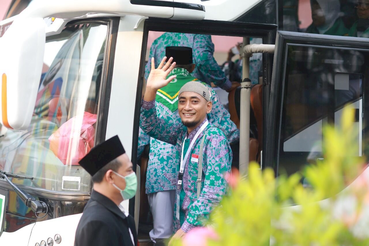 Bupati Klaten Lepas Keberangkatan Haji Klaten Menuju Asrama Haji Donohudan