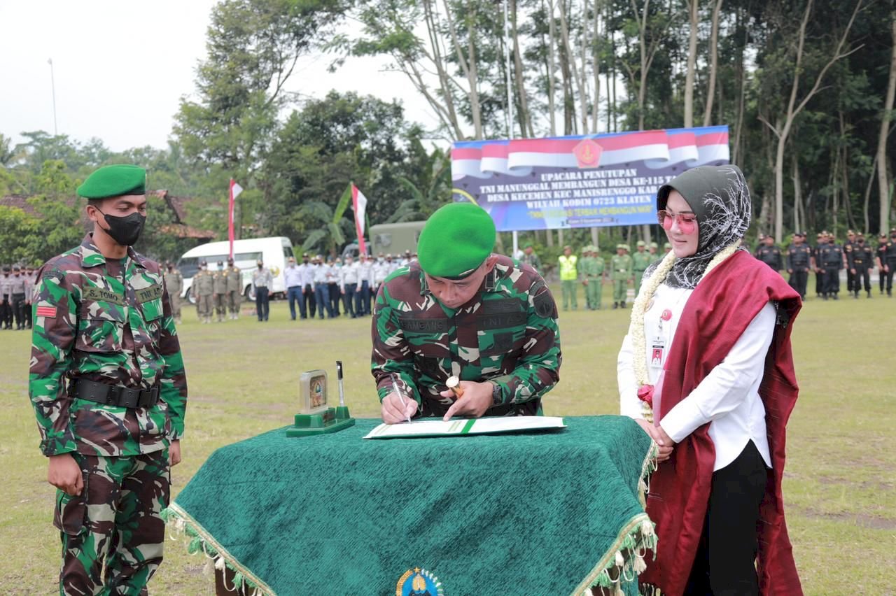 Penutupan TMMD Desa Kecemen, Dandim 0723 Klaten Pesan Masyarakat Tetap Semangat Gotong Royong