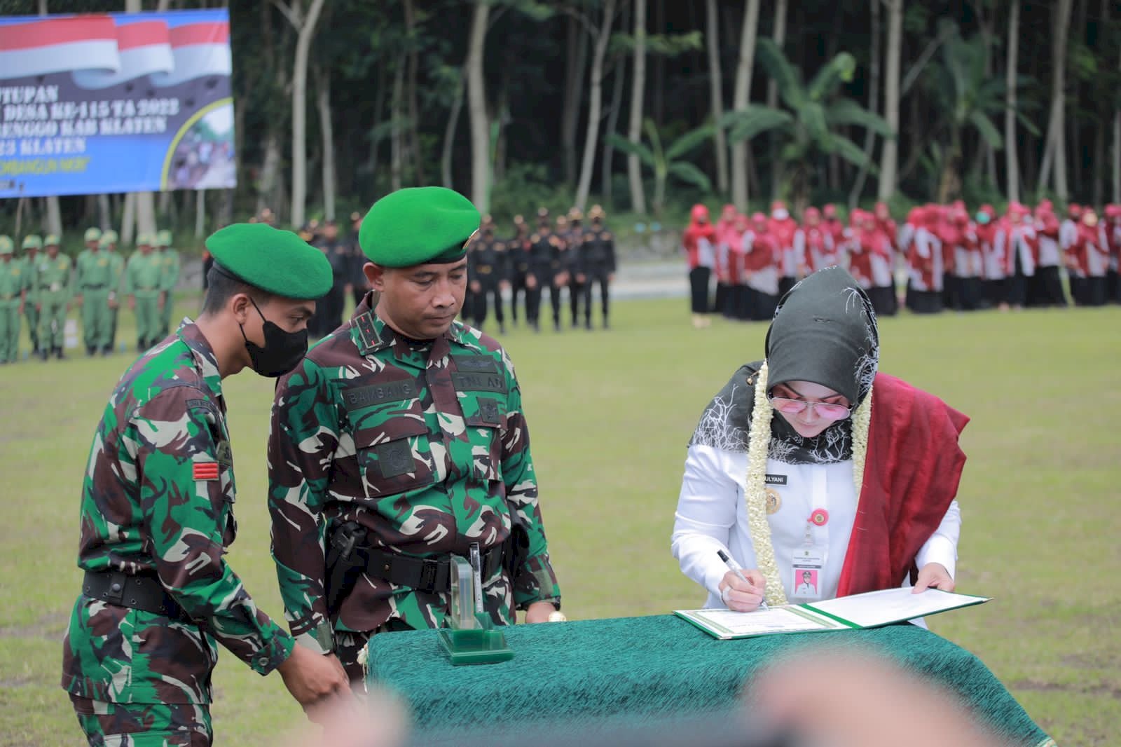 Penutupan TMMD Desa Kecemen, Dandim 0723 Klaten Pesan Masyarakat Tetap Semangat Gotong Royong