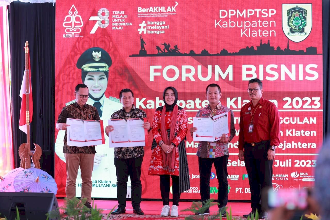 Bupati Klaten Membuka Forum Bisnis Tahun 2023 dan Melaunching PASTI KLATEN 