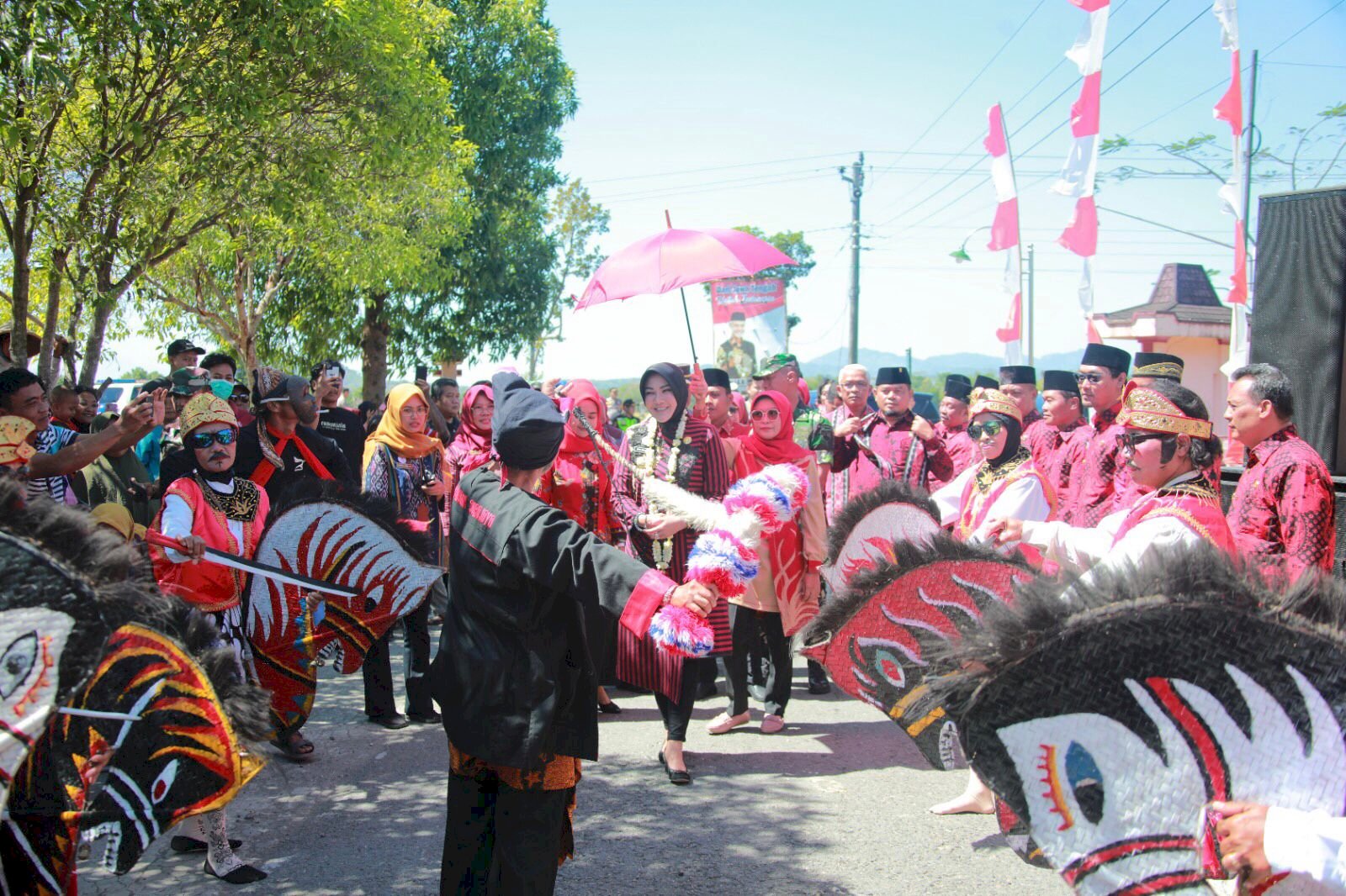 Sambang Warga Japanan Cawas, Bupati Klaten Resmikan Kantor Desa Japanan 