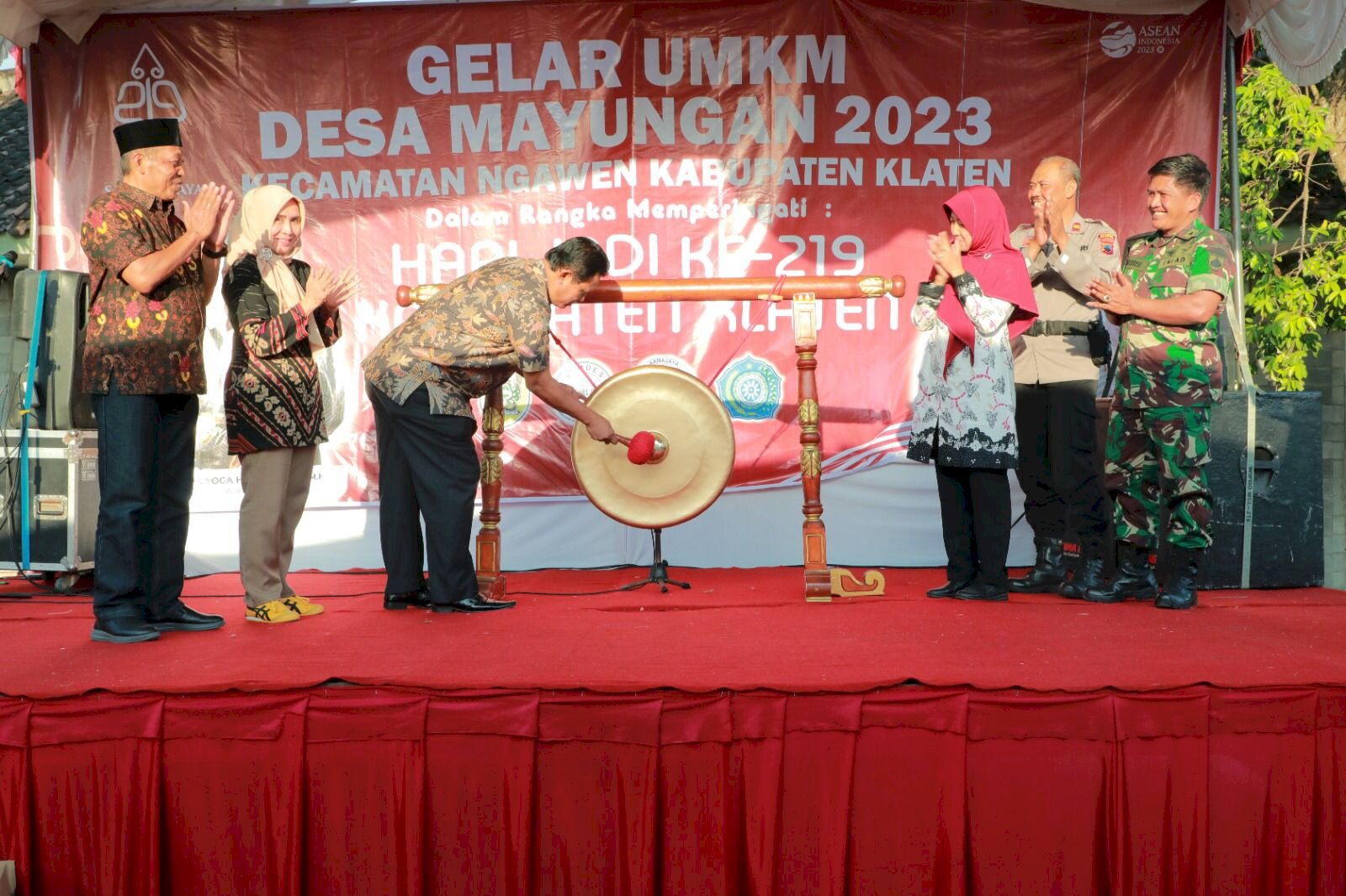 Gelar Acara UMKM Mayungan Tahun 2023 dan Klaten Night Market Festival Dalam Rangka Memeriahkan Hari Jadi ke-219 Kabupaten Klaten 