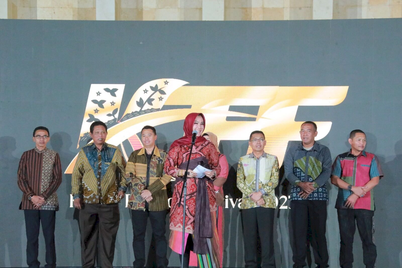 Perkenalkan Rancangan Busana Batik dan Lurik, Pemkab Klaten Gelar Klaten Fashion Festival 2023