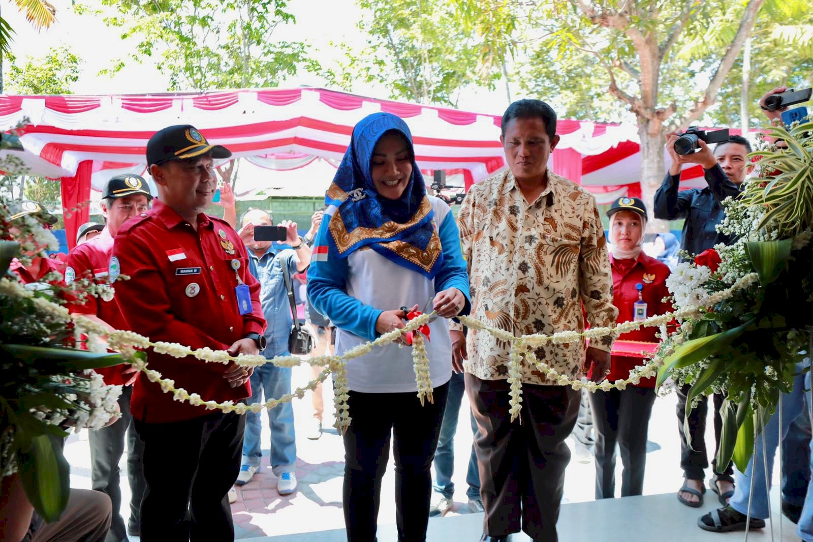 Hadiri Peringatan Hari Jadi ke 46 Perumda Air Minum Tirta Merapi, Bupati Klaten Resmikan Laboratorium Kualitas Air