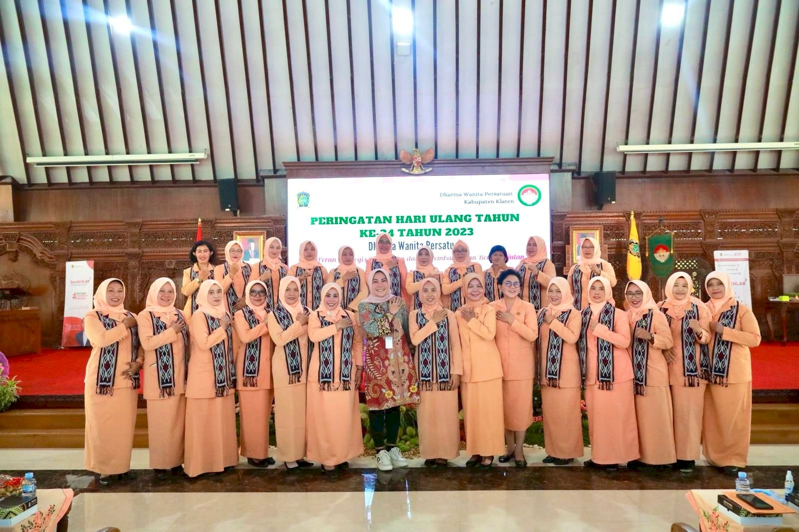 Hadiri Puncak HUT Ke 24, Bupati Klaten : Dharma Wanita Adalah Mitra Pemerintah