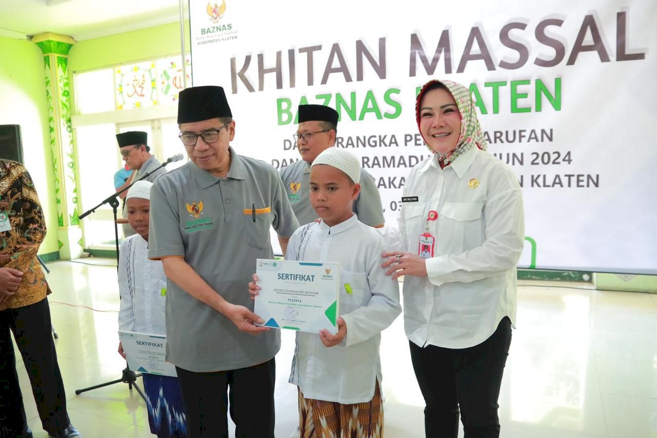 Bupati Klaten Hadiri dan Apresiasi Khitan Massal Baznas Kabupaten Klaten Tahun 2024