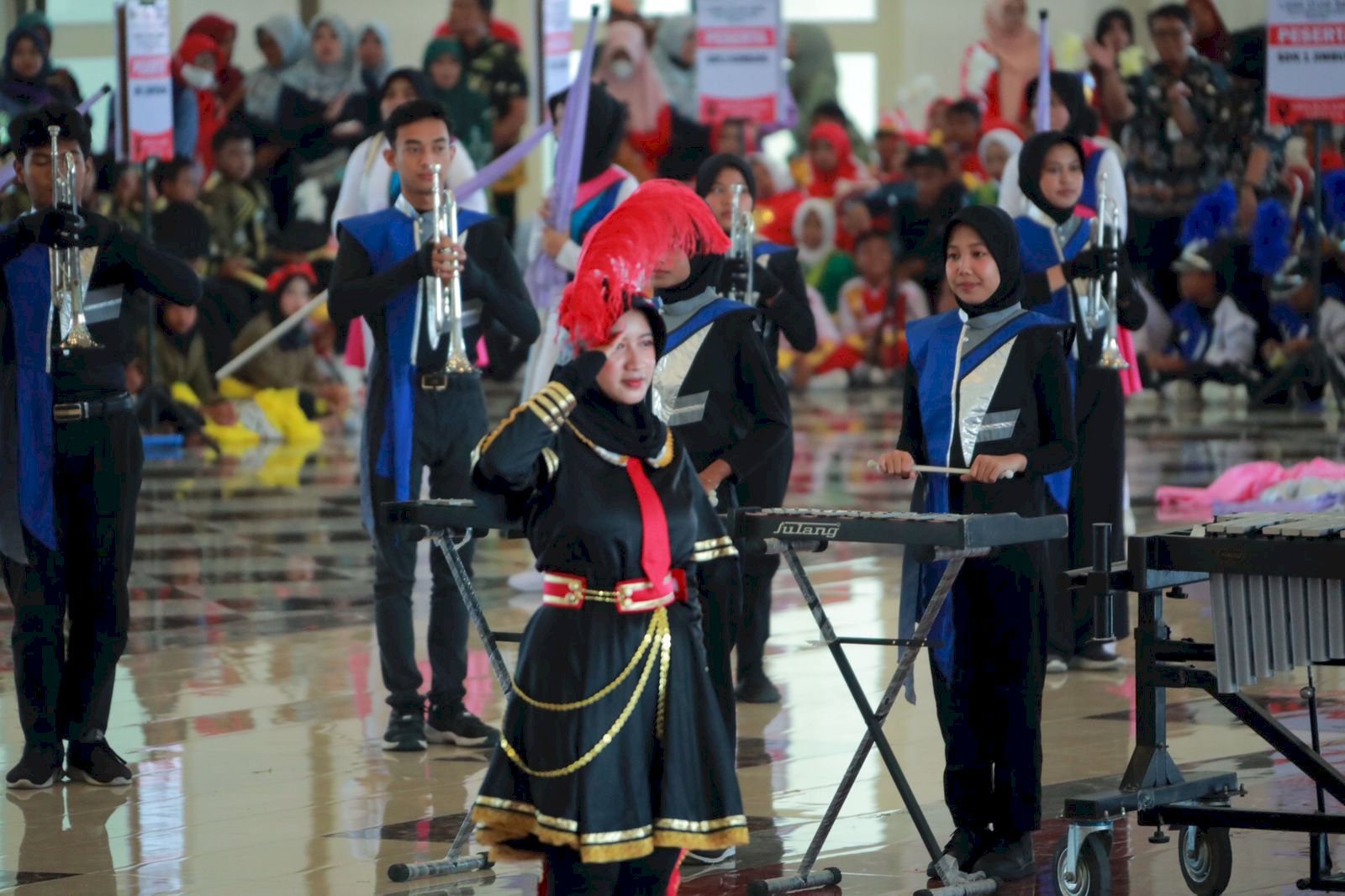 Para Pelajar Klaten Meriahkan Lomba Drumband Tahun 2024