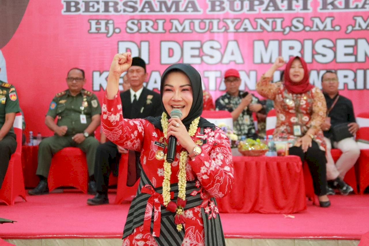 Bupati Klaten Resmikan GOR MINA Desa Mrisen Kecamatan Juwiring