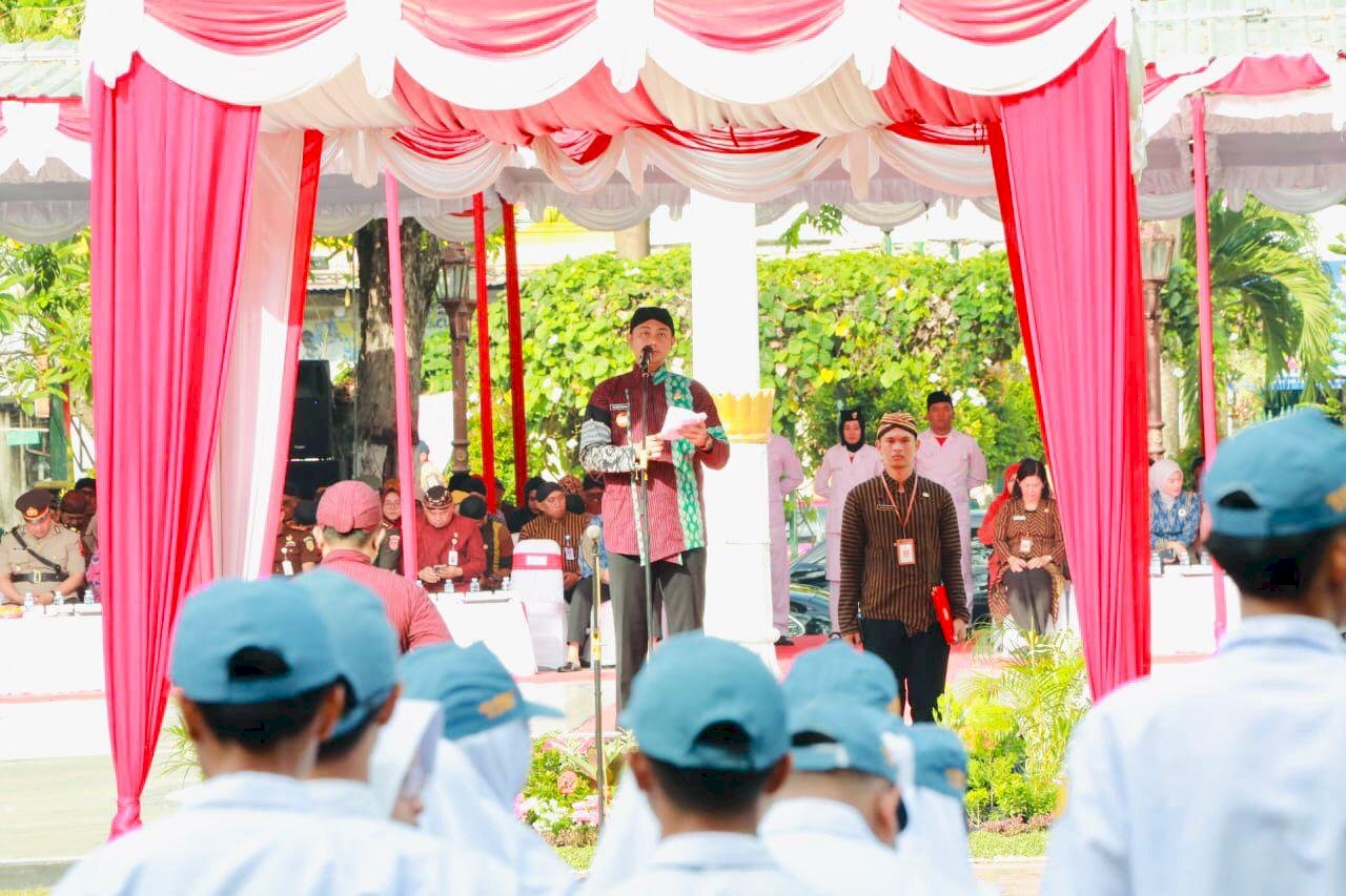 Bupati Klaten Mas Hamenang Pimpin Upacara Peringatan Hardiknas Tingkat Kab. Klaten