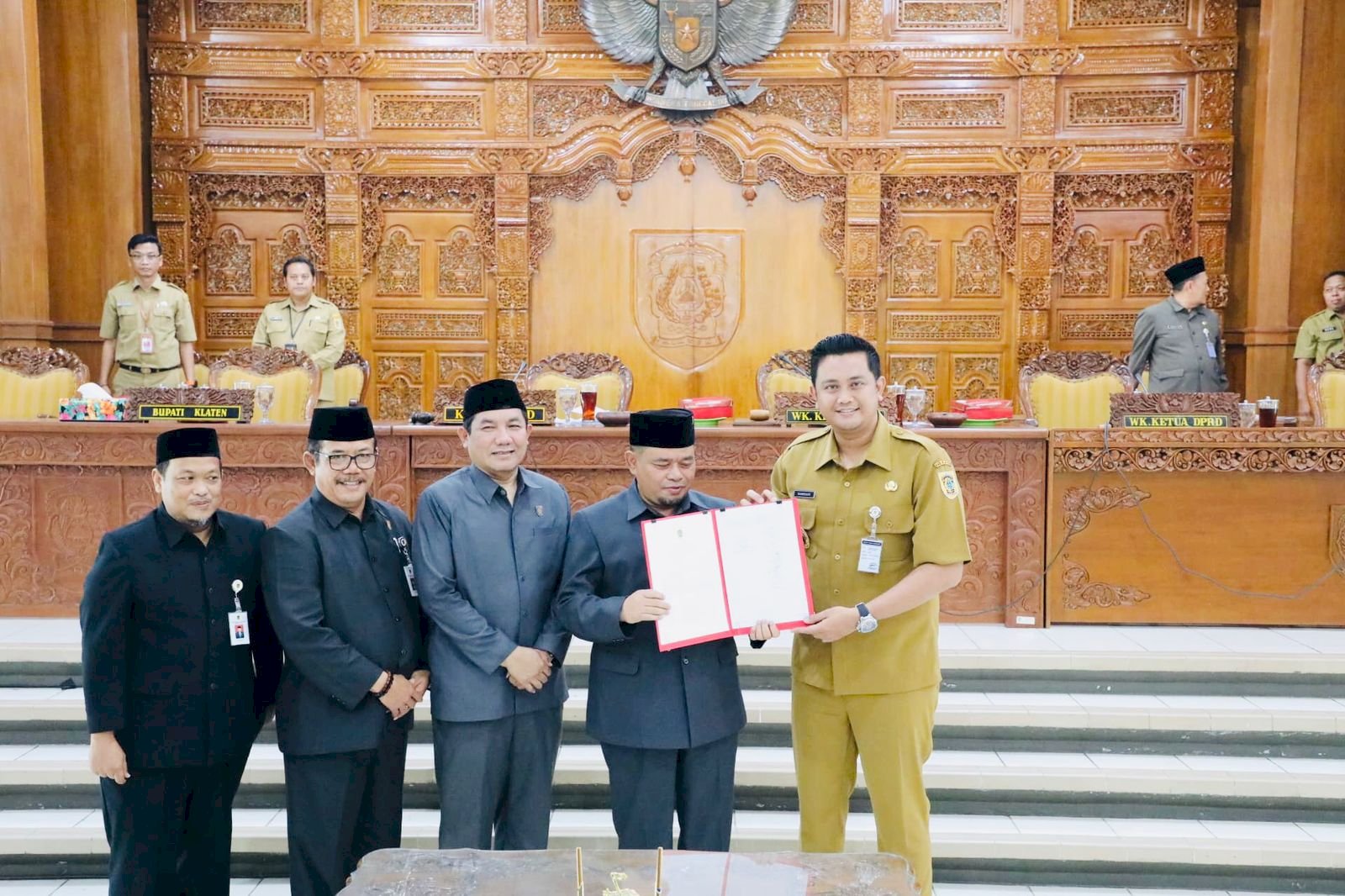 Bupati Klaten Mas Hamenang Hadiri Rapat Persetujuan Dewan Tentang RANWAL RPJMD Tahun 2025-2029