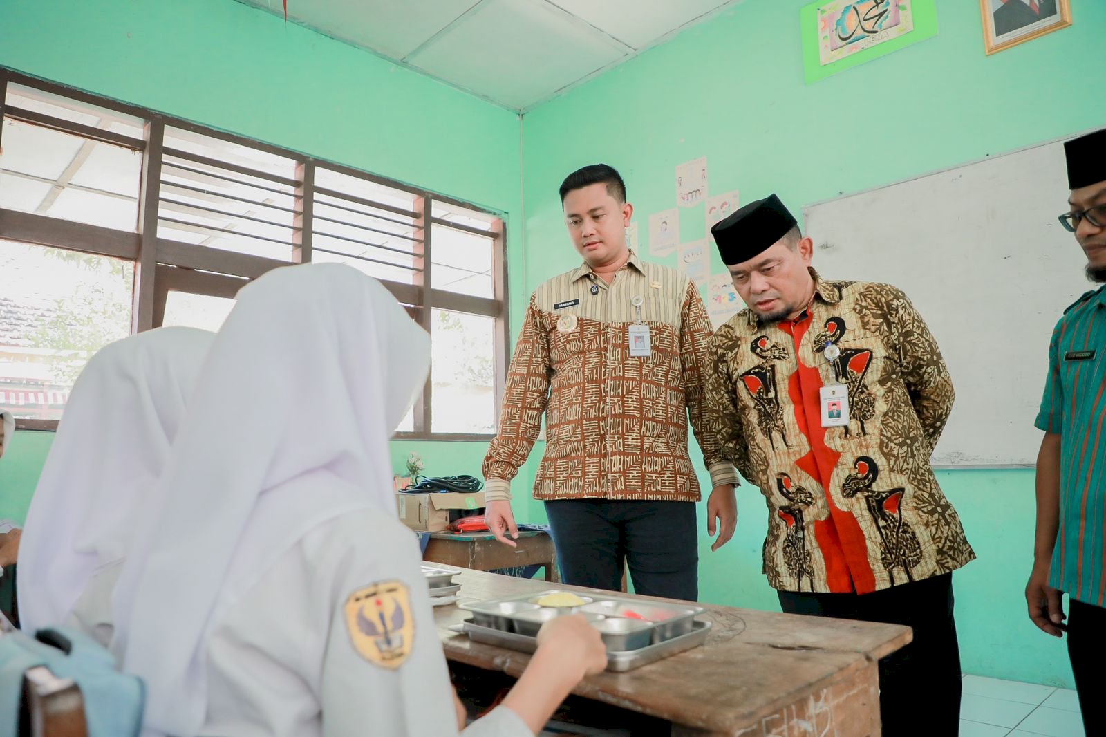 Bupati Klaten Resmi Membuka SPPG Gombang Cawas #002 Kerjasama dengan Yayasan Merah Putih Peduli
