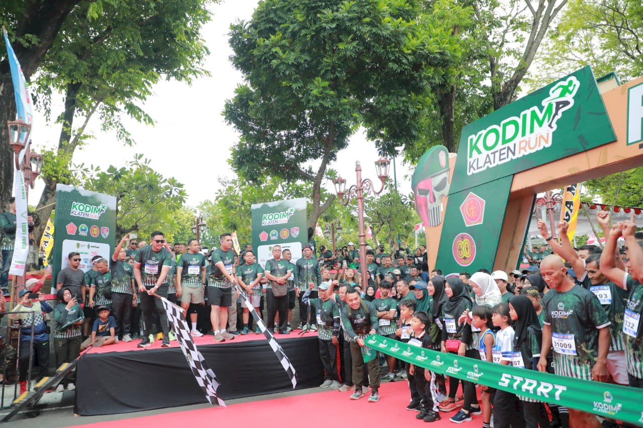 Bupati Klaten Apresiasi Antusiasme Masyarakat dalam “Kodim Klaten Run 2025”