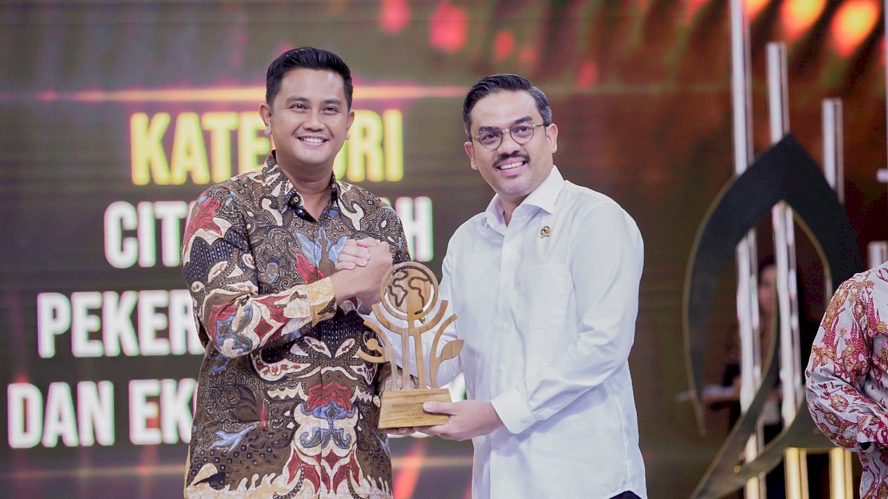 Bupati Klaten Terima Penghargaan Anugerah Cita Negeri dari Kompas TV