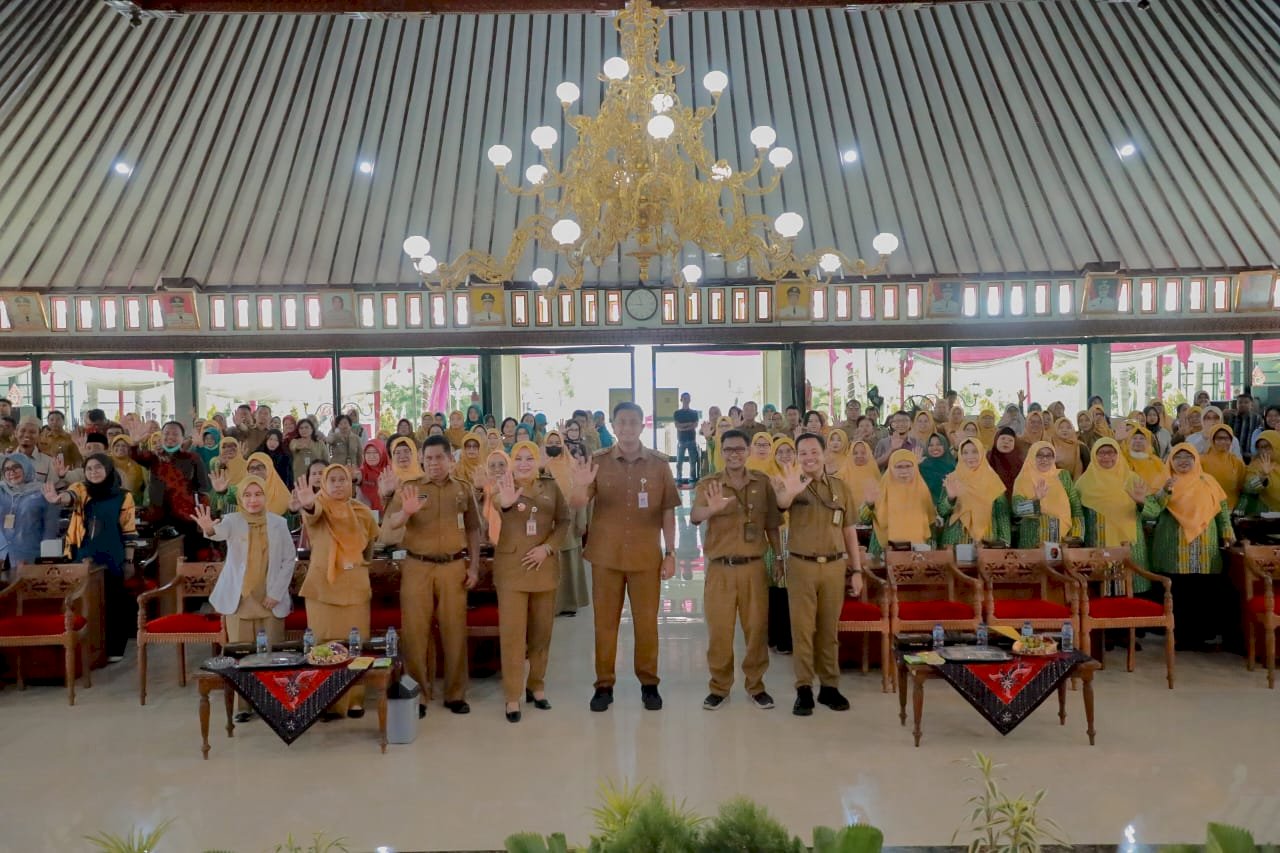 Bupati Klaten Ajak Masyarakat Waspada Penyakit Menular TBC dan Leptospirosis 