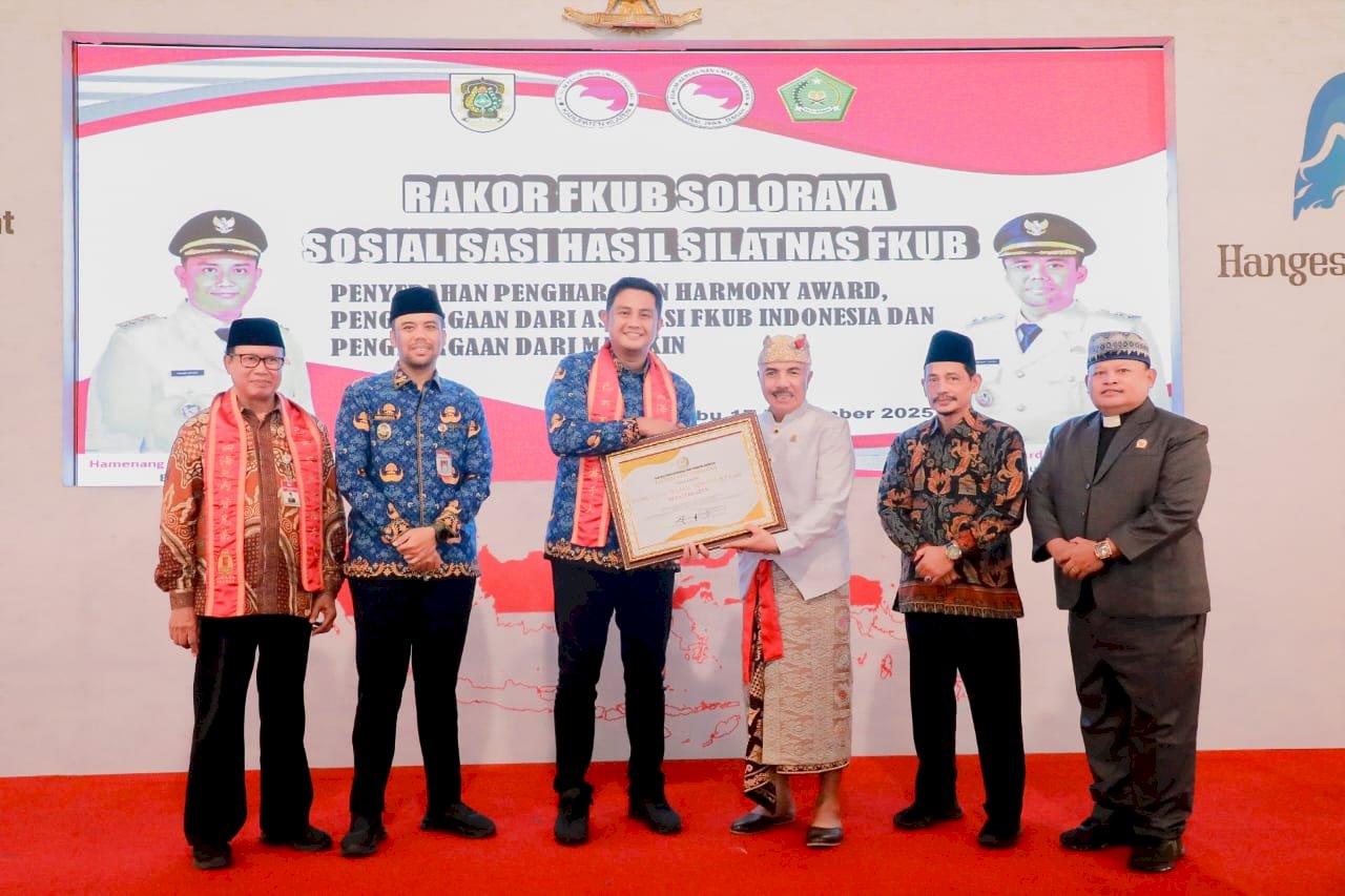 Bupati Klaten Terima Penghargaan Kerukunan Beragama dalam Rakor FKUB se-Soloraya