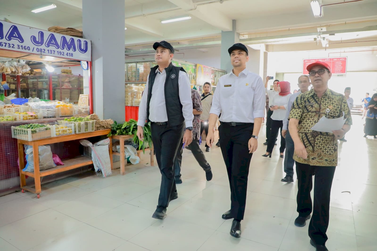 Jelang Nataru, Bupati dan Wakil Bupati Klaten Sidak Pasar Wedi dan Pasar Gedhe