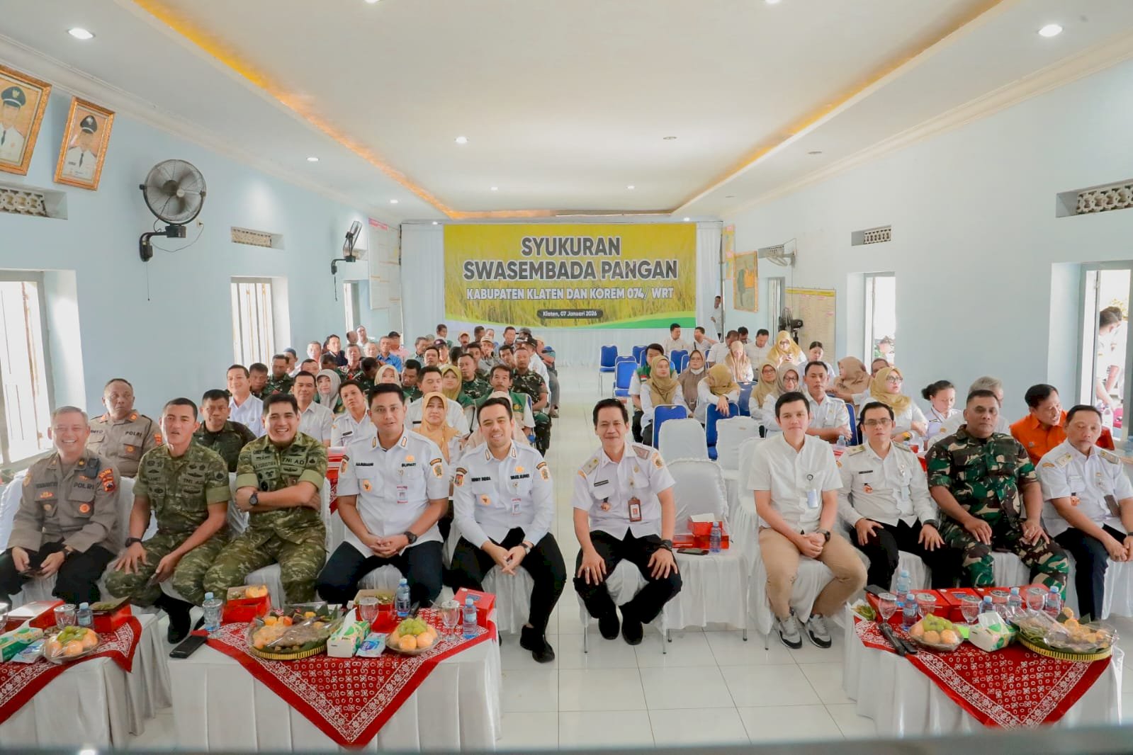 Bupati & Wakil Bupati Klaten Ikuti Panen Raya Nasional dan Pengumuman Swasembada Pangan Bersama Presiden RI