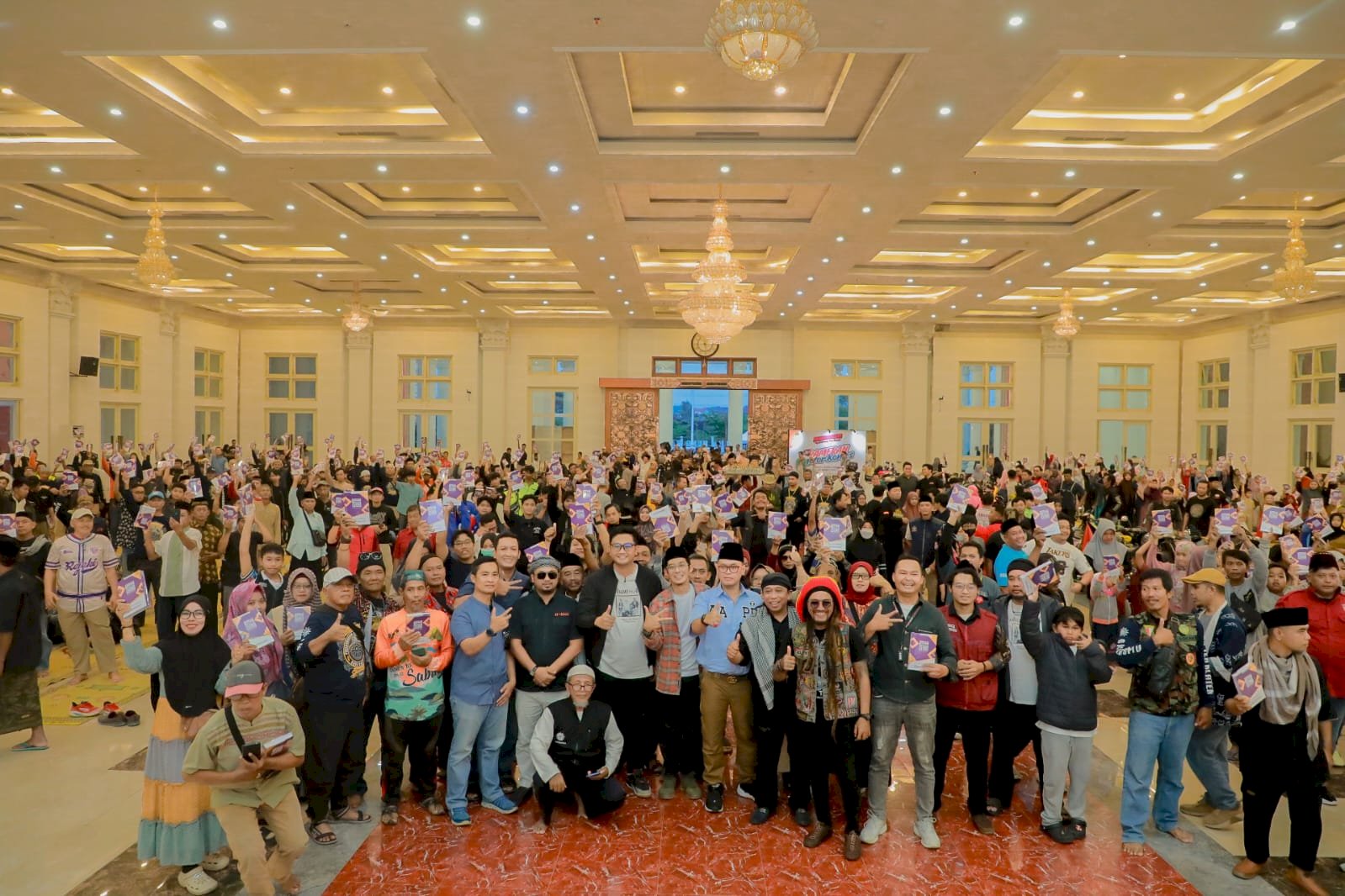 Ngabuburide Ramadan, Bupati Klaten Ajak Komunitas Motor Tebar Energi Positif