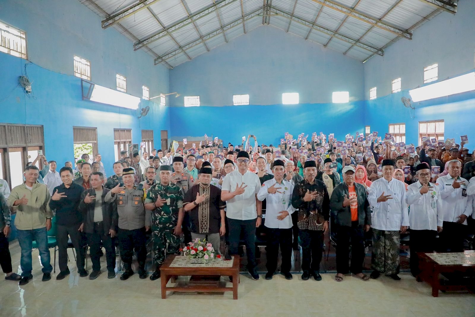 Bupati Klaten Buka Bersama Biker’s Shubuhan Klaten & Kemenag, Touring Sambil Berbagi di Kemalang