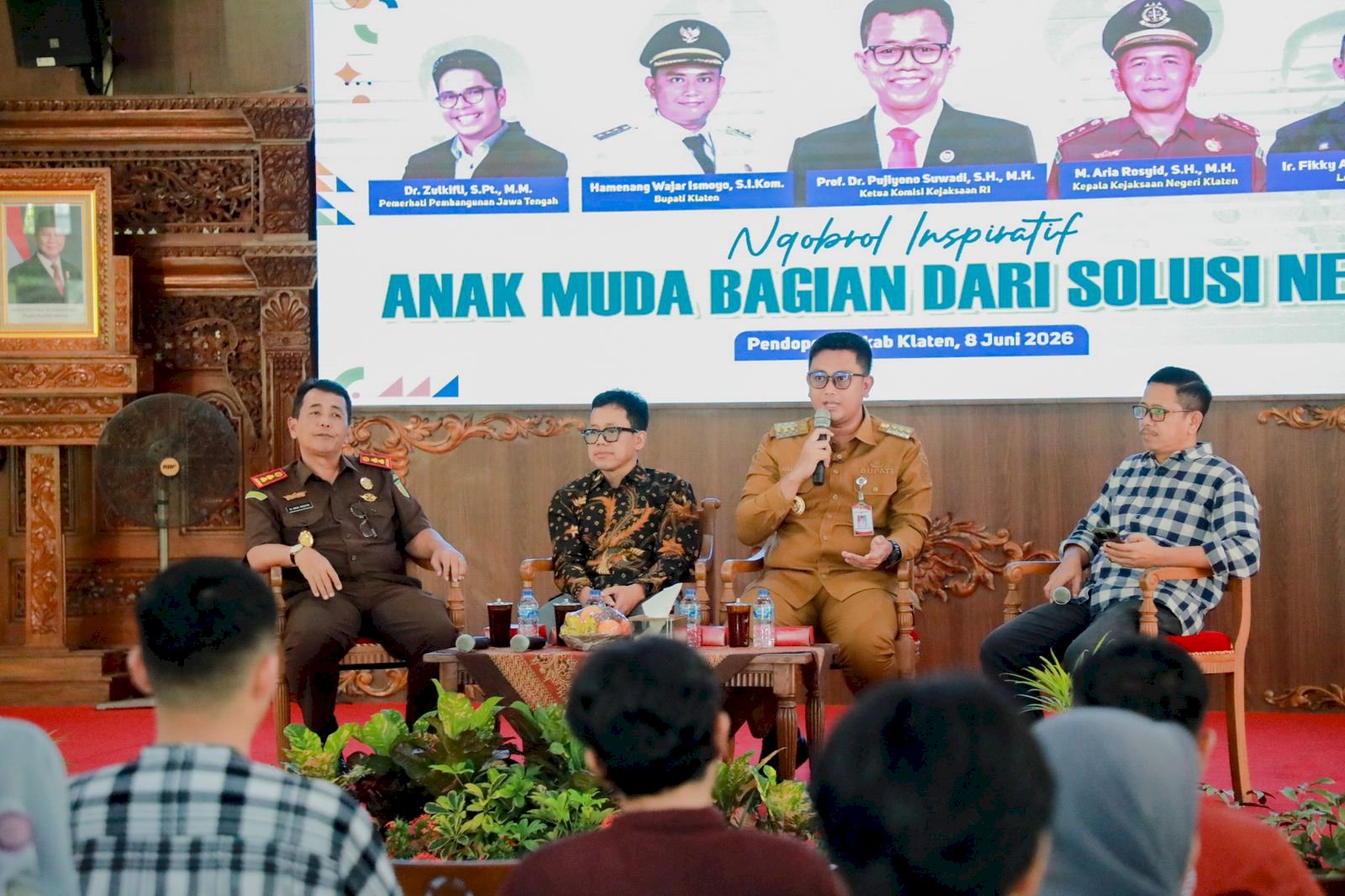 Lewat Diskusi Publik, Bupati Klaten Ajak Anak Muda Perluas Jejaring dan Inovasi