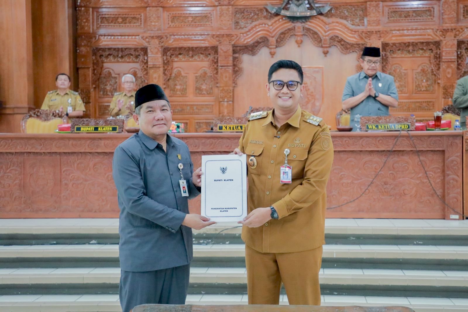 Bupati Klaten Sampaikan Dua Raperda Strategis dalam Rapat Paripurna DPRD