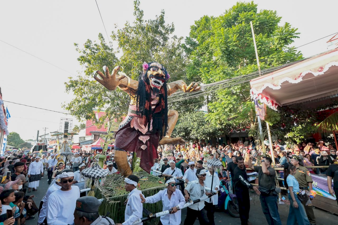 Meriahkan Grebeg Masaran Cawas, Bupati Dorong Penguatan Ekonomi Kerakyatan