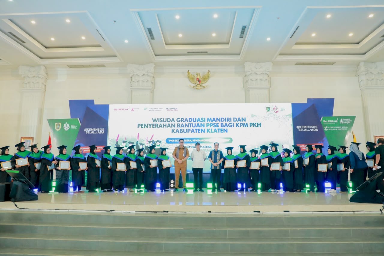 Wamensos RI Dorong Kemandirian KPM PKH, 2.627 Warga Klaten Resmi Graduasi