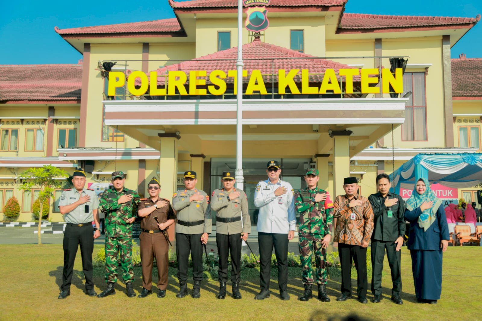 Bupati Klaten Hadiri Pengukuhan Peningkatan Status Polres Klaten Menjadi Polresta Klaten