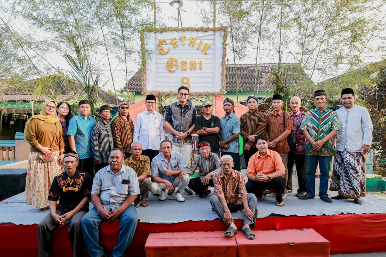 Bupati Klaten Hadiri Tradisi Cethik Geni Delanggu, Dorong Pelestarian Budaya dan Penguatan UMKM