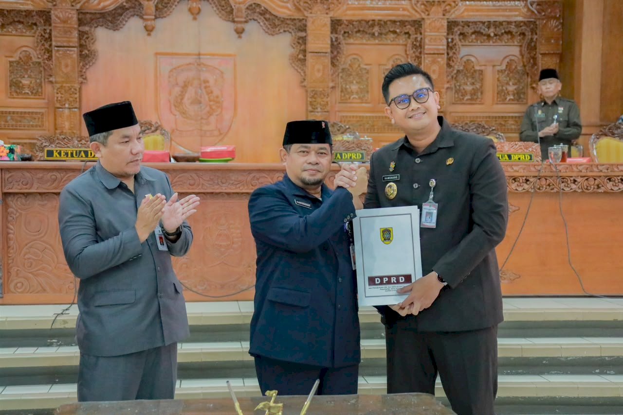 Bupati Klaten Hadiri Rapat Paripurna DPRD, Bahas Perubahan APBD, Pansus PD BKK, dan Pemilihan Wakil Bupati