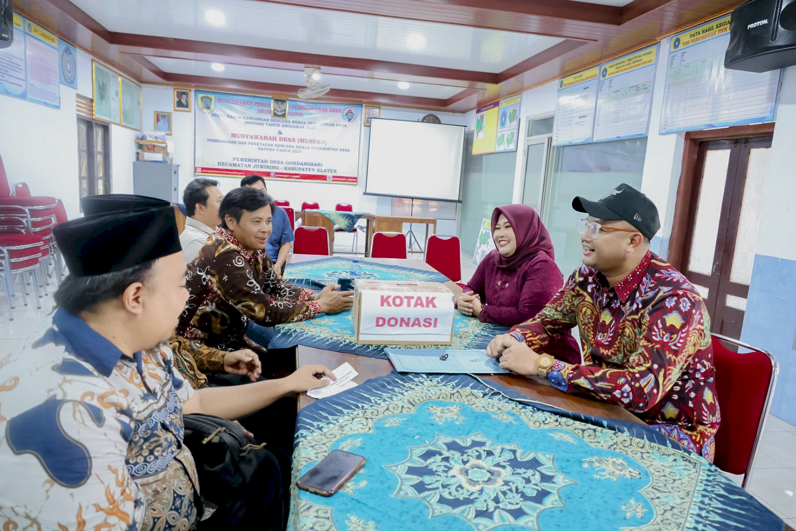 Bupati Klaten Tindak Lanjuti Viral Kotak Donasi Saat Pembagian Bantuan Beras di Juwiring