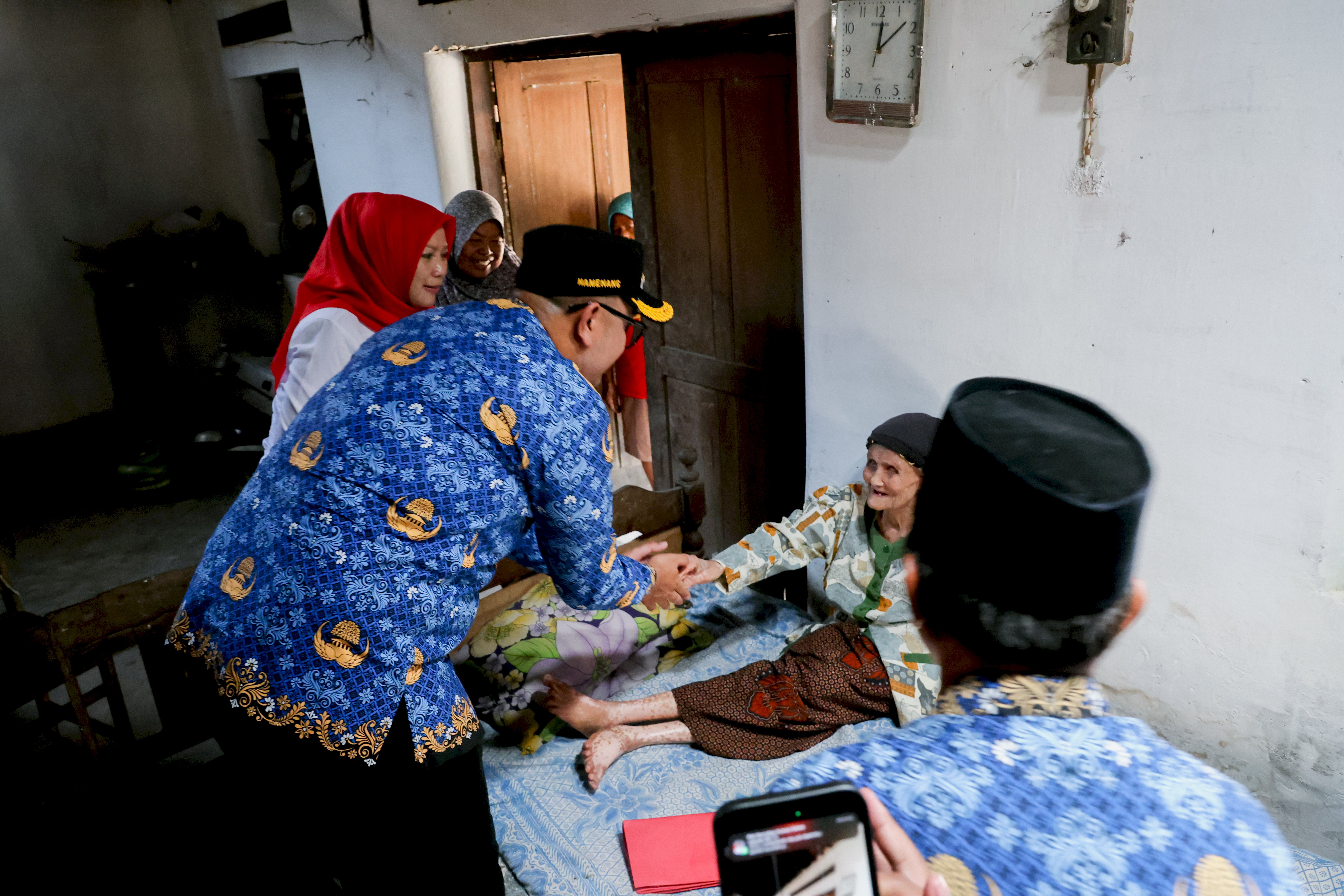 Bupati Klaten Tinjau Digitalisasi Perlinsos di Desa Kradenan Kecamatan Trucuk